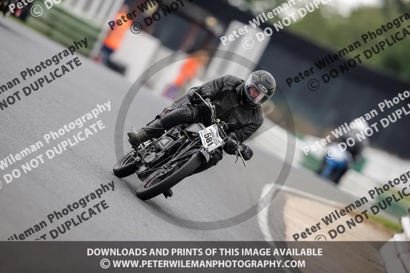 Vintage motorcycle club;eventdigitalimages;mallory park;mallory park trackday photographs;no limits trackdays;peter wileman photography;trackday digital images;trackday photos;vmcc festival 1000 bikes photographs